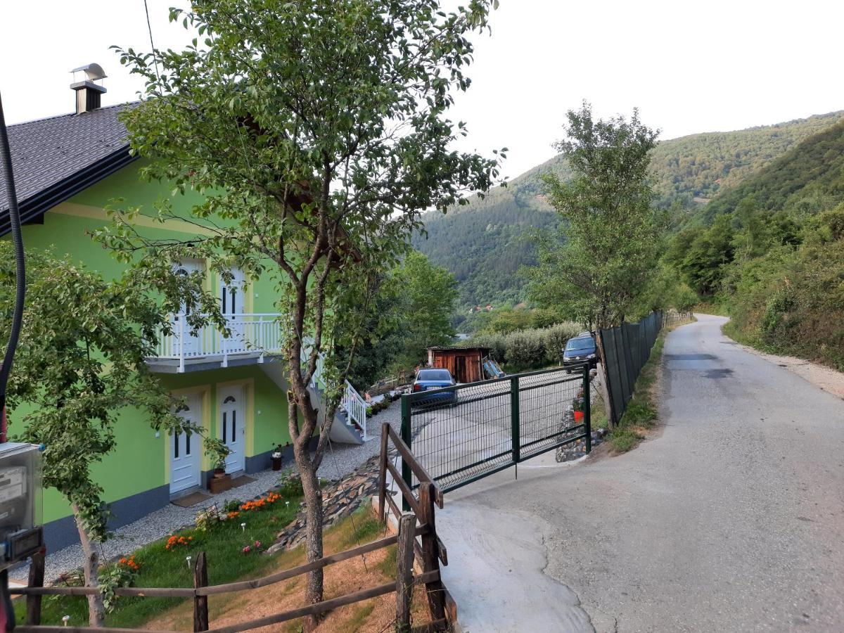Apartmani Vila Na Drini Foca Kültér fotó