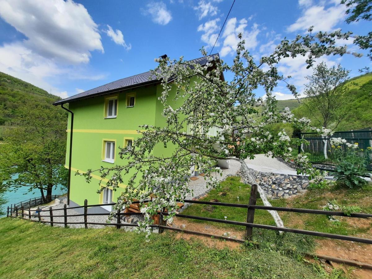 Apartmani Vila Na Drini Foca Kültér fotó
