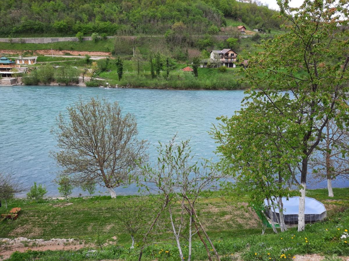 Apartmani Vila Na Drini Foca Kültér fotó