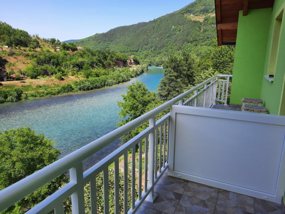 Apartmani Vila Na Drini Foca Kültér fotó