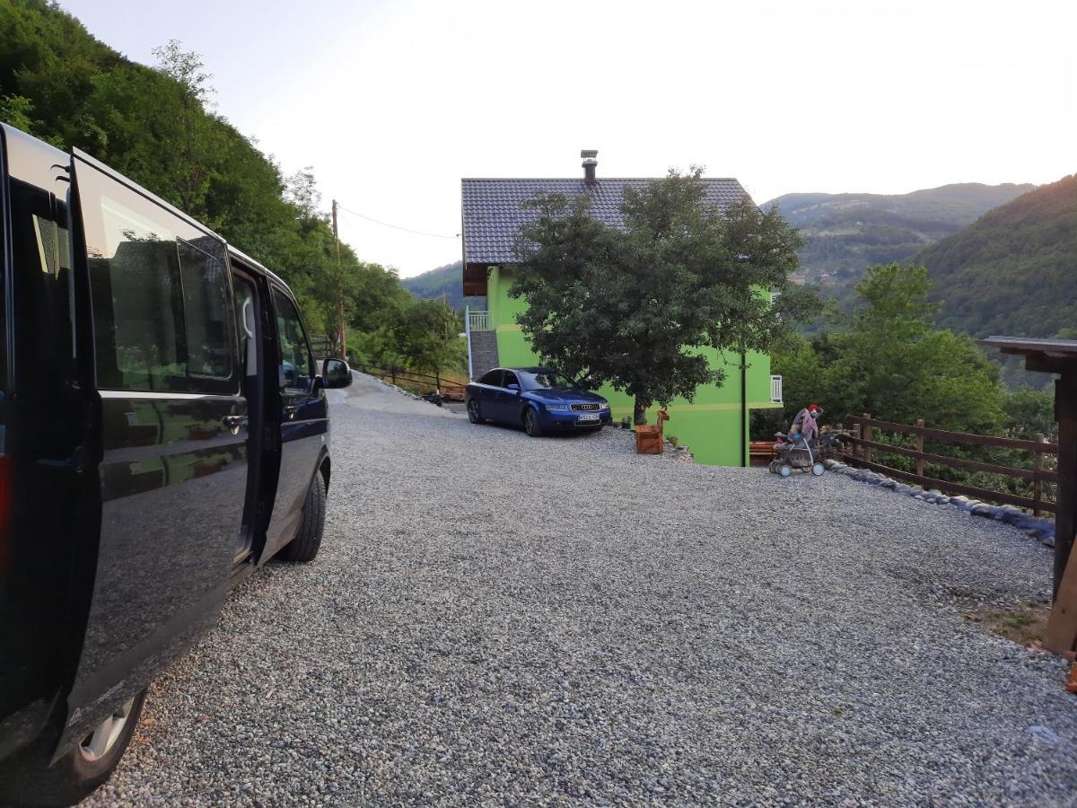 Apartmani Vila Na Drini Foca Kültér fotó